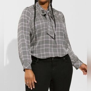 Torrid Plaid Studio Bubble Satin Bow-Tie Blouse Plus Size 1X Chic Career Casual